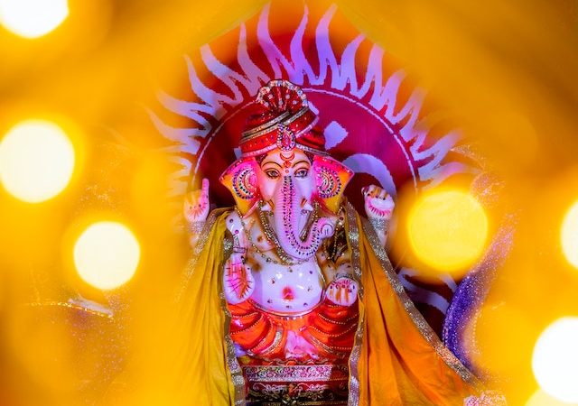 Discover 5 Thoughtful Ganesh Chaturthi Gift Ideas in 2022
