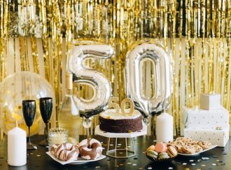 Celebrating parents’ golden jubilee anniversary? Get 8 must-have gift ideas for parents’ 50th anniversary