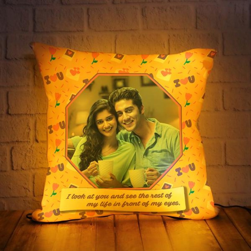 PERSONALIZED LED CUSHION WITH LOVE QUOTE
