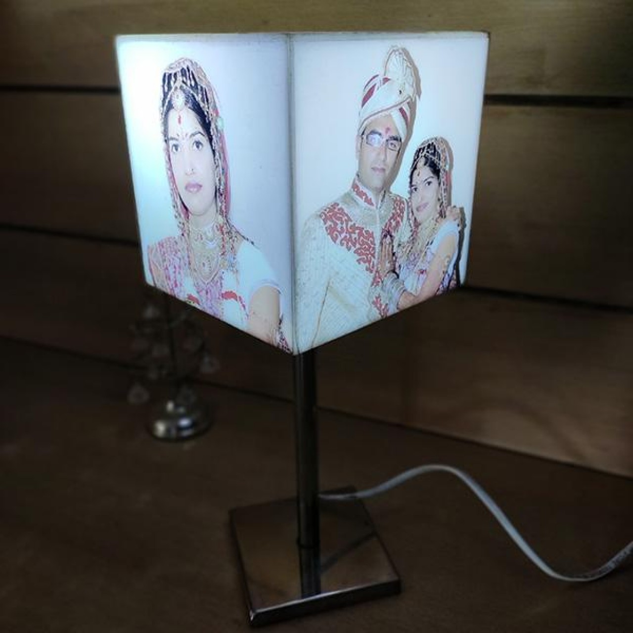 Personalized Glowing Cube With Stand Lamp