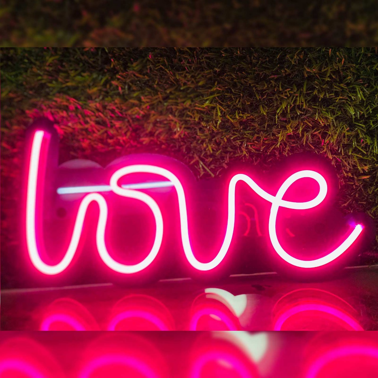 Love neon light board