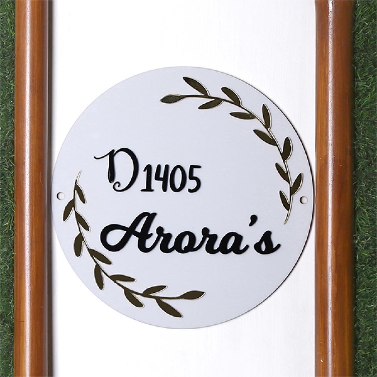 Personalized Acrylic Round Name Plate For Home