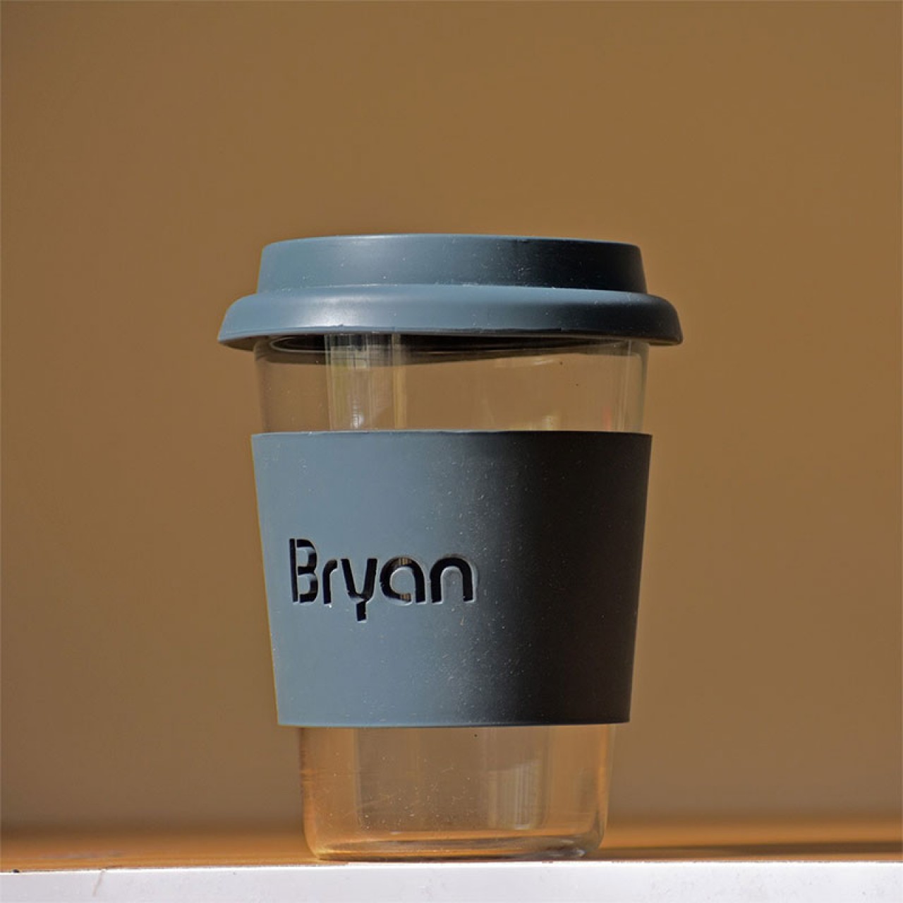 Customized Borosilicate Coffee Mug with Silicone Sleeve 345ml