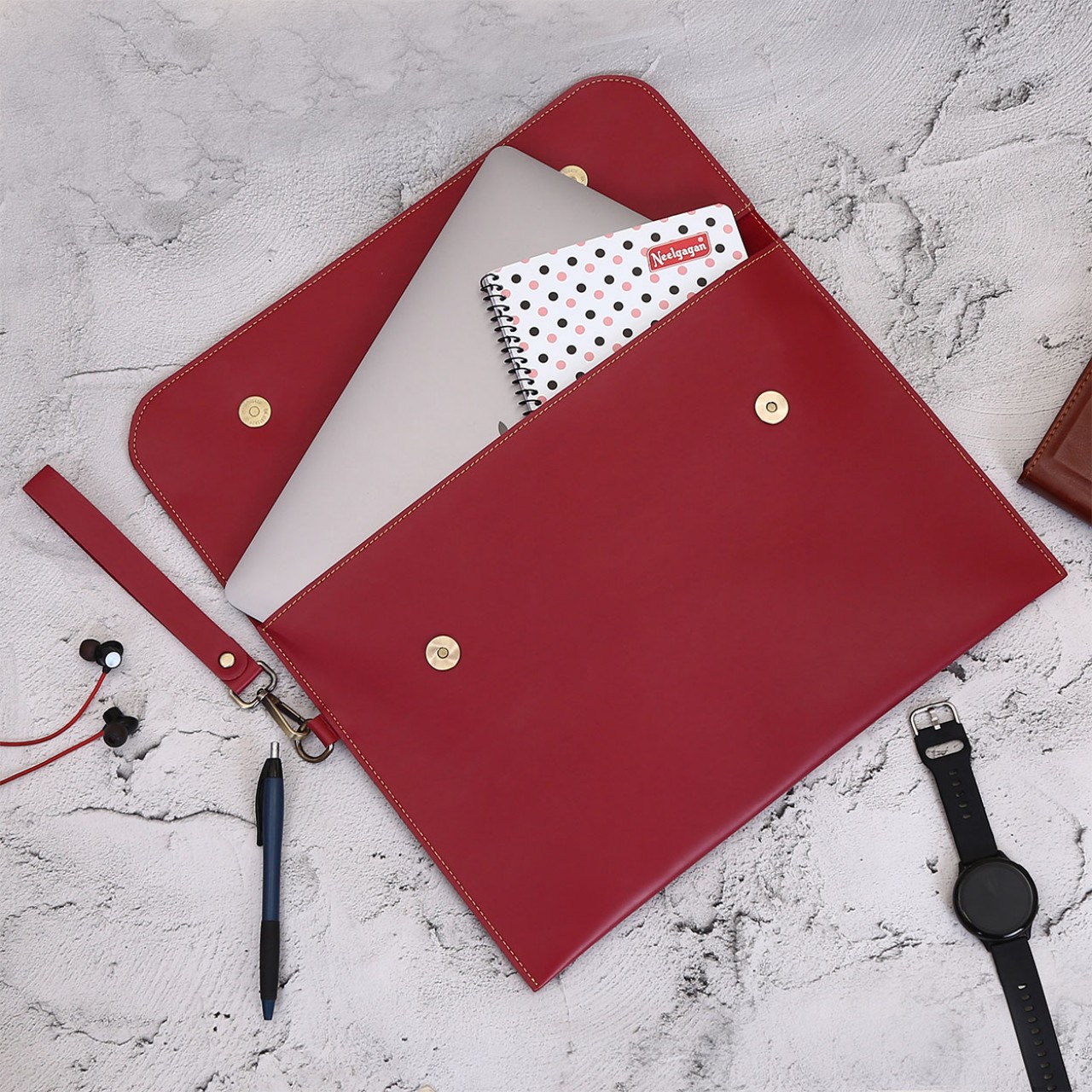 Personalized Laptop Sleeve With Name & Charm - Red